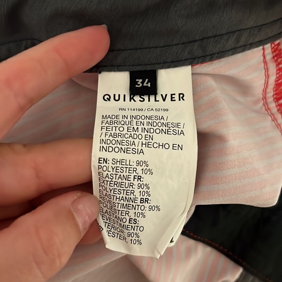 Quicksilver‎ swim shorts . Size 34 - Picture 6 of 6